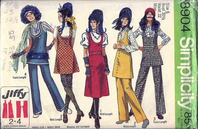 Smart clothes - Simplicity pattern c 1970